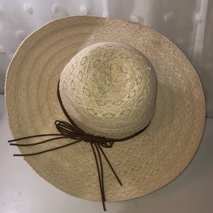 Lulu’s Floppy sun hat